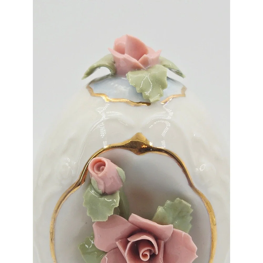 Enesco Precious Moments Sweetheart Porcelain Egg Figurine 3D Rose Gold Trim